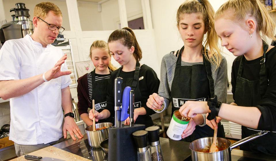 Children cooking class